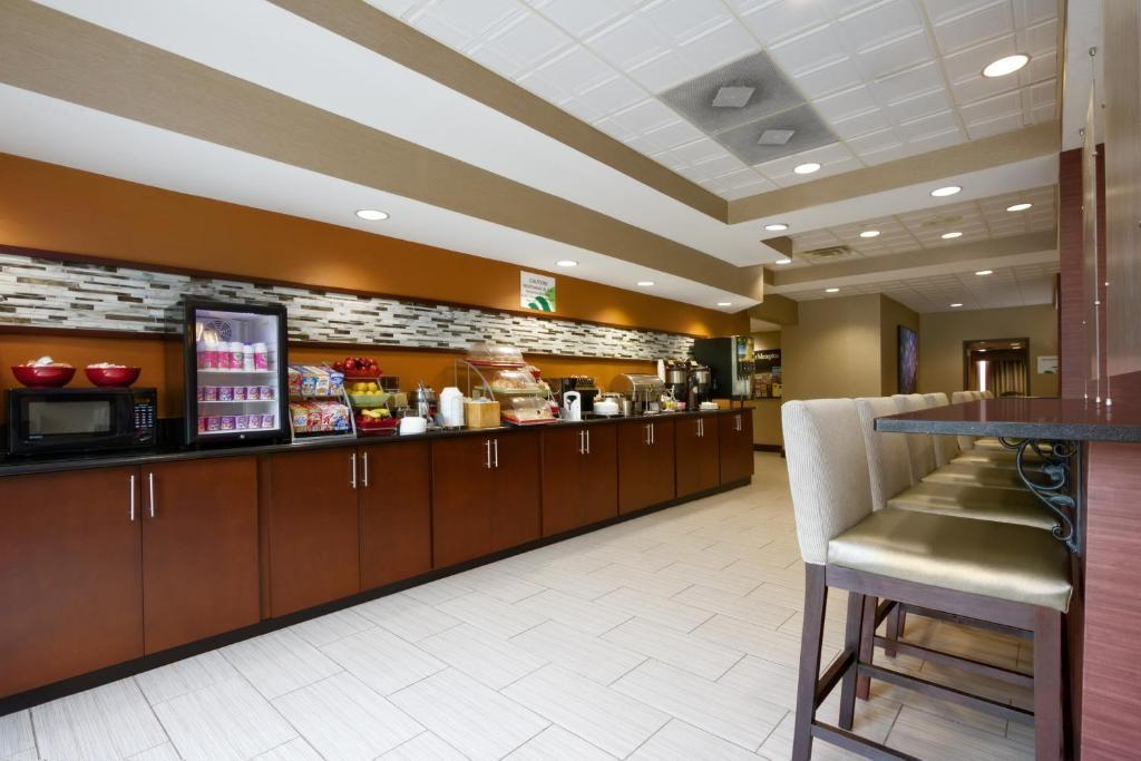 Country Inn & Suites By Radisson, Wolfchase-Memphis, Tn Εξωτερικό φωτογραφία