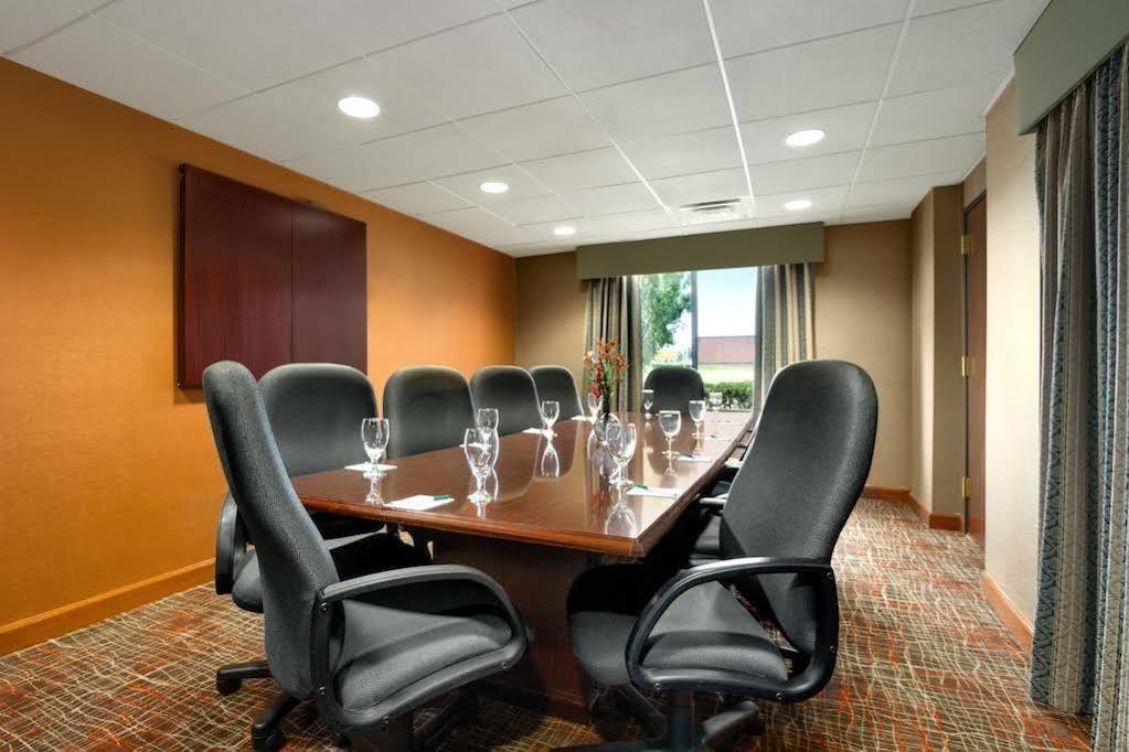 Country Inn & Suites By Radisson, Wolfchase-Memphis, Tn Εξωτερικό φωτογραφία